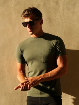 Blakely Pocket T-Shirt Khaki | NSIWHFX-61