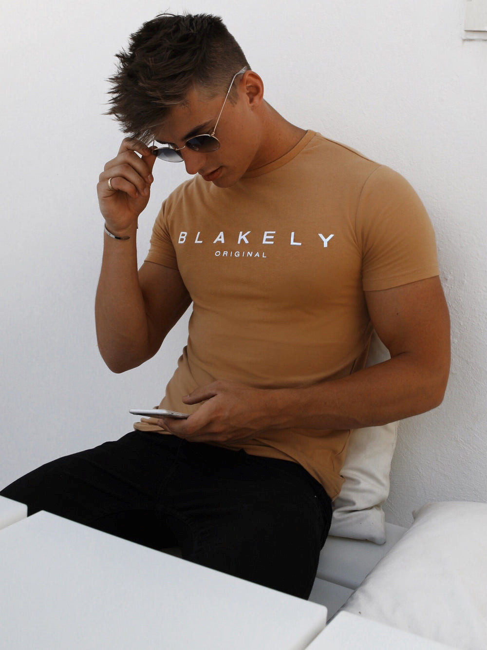 Blakely Axson T-Shirt Gold | XYHRKWM-37