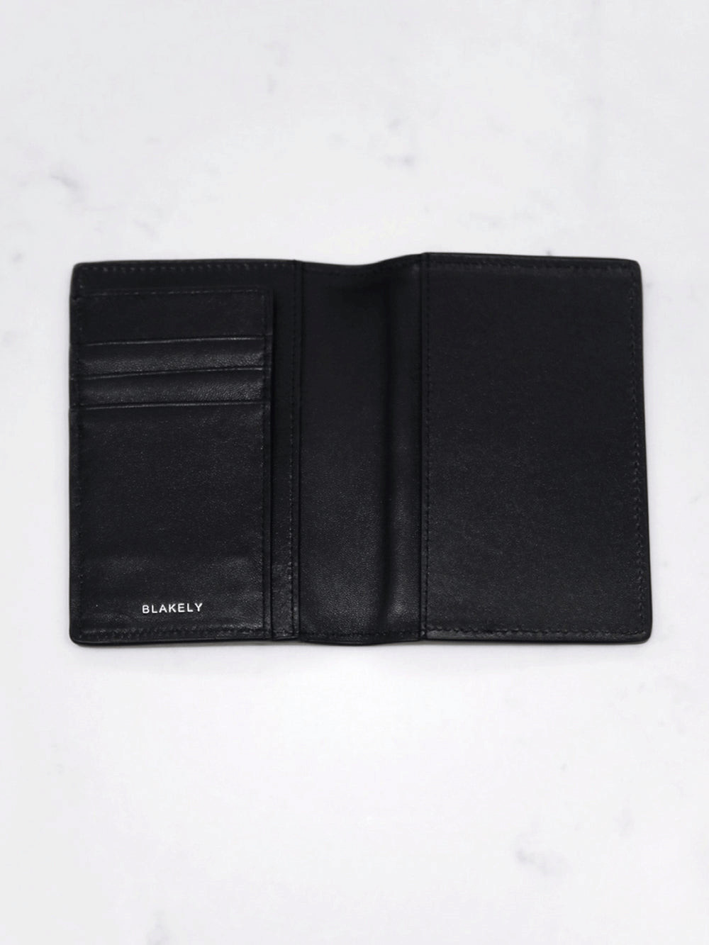 Blakely BLK Passport Holder Schwarz | ZLXKABV-17