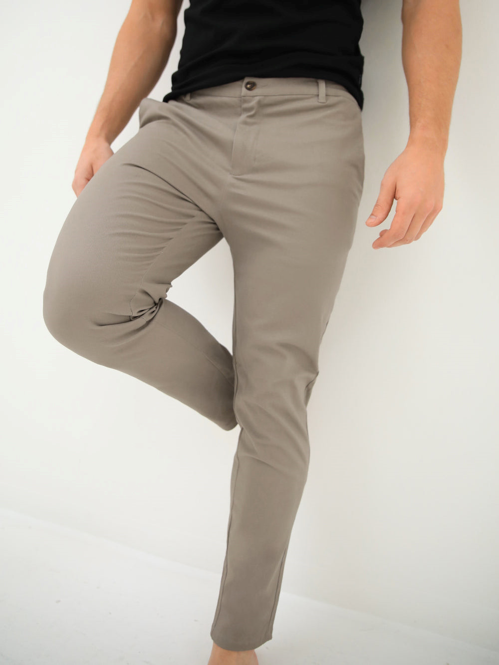 Blakely Cavill Slim Fit Tailored Chinos Hellgrau | CMNLBRH-70