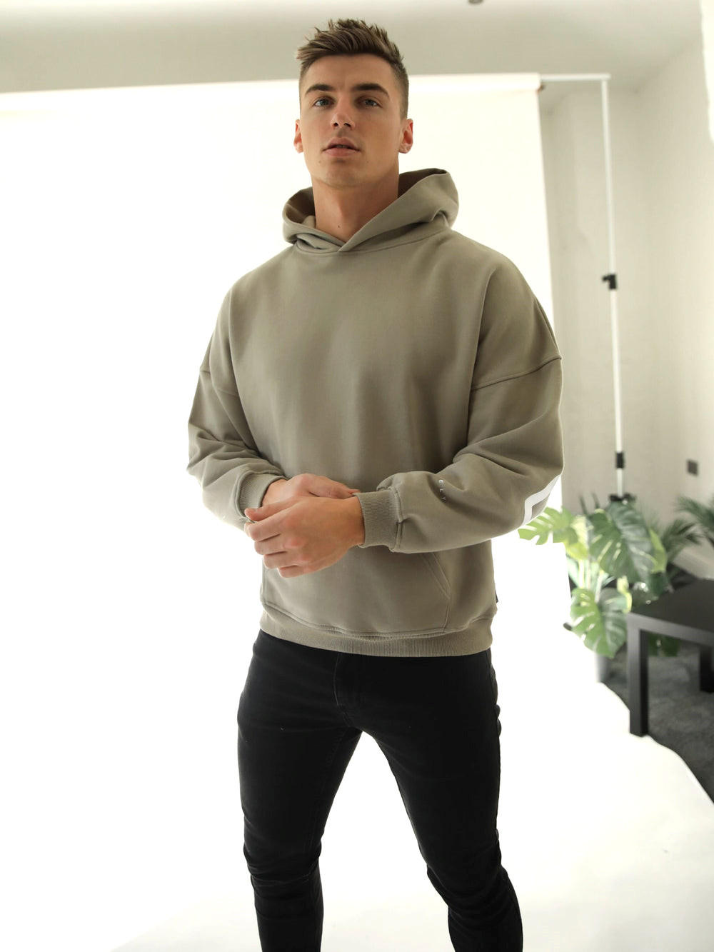 Blakely Idris Oversized Hoodie Beige | IRFLMGD-05