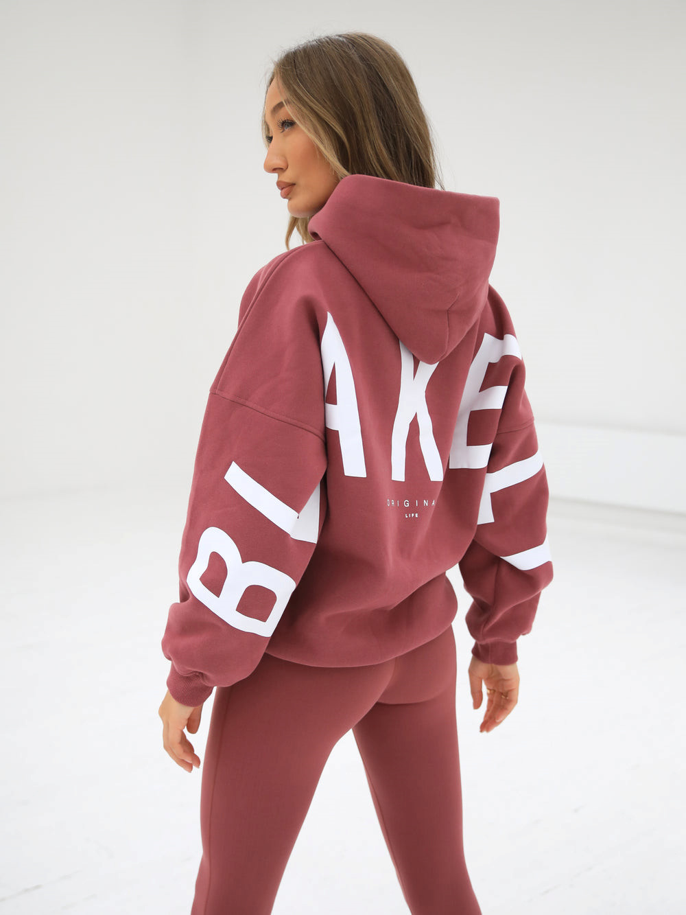 Blakely Isabel Oversized Hoodie Berry | RAIHYFW-42
