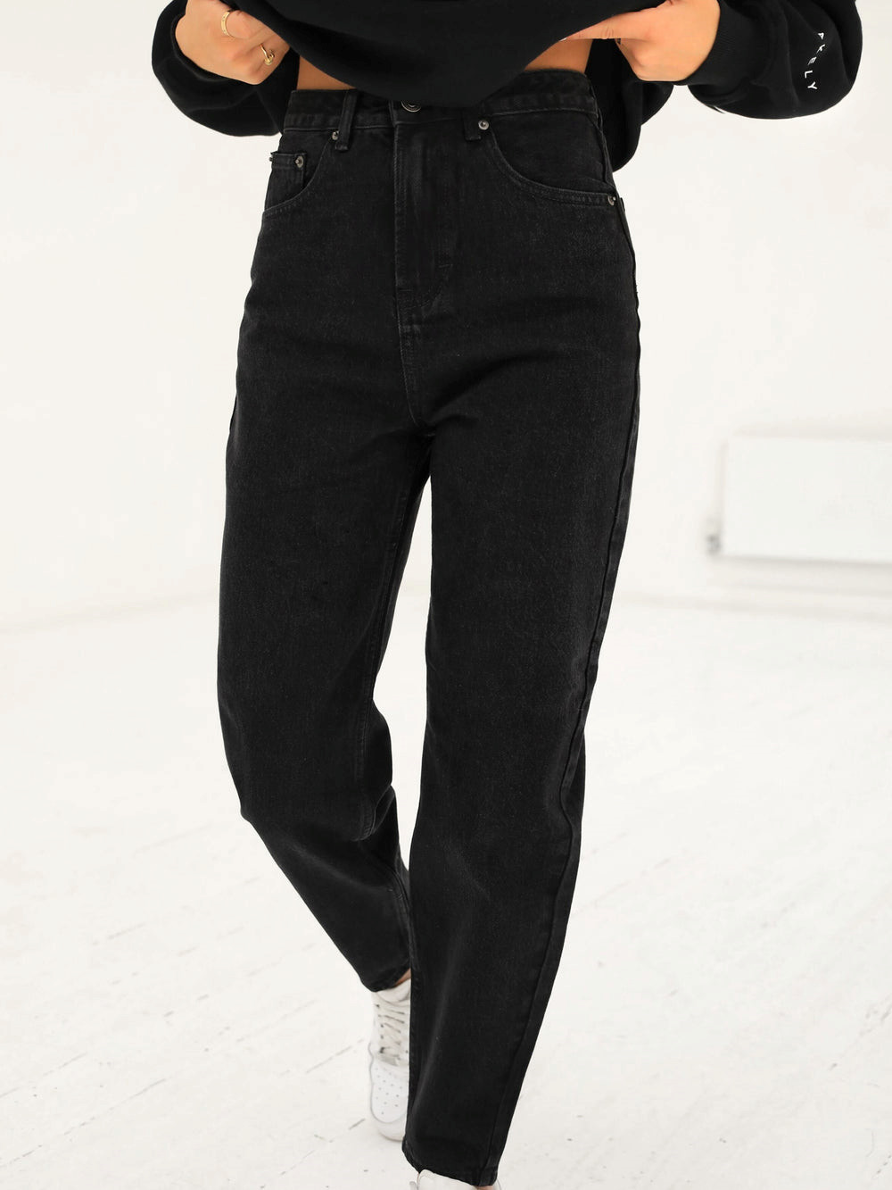 Blakely Mom Jeans Schwarz | NMPOCGA-72
