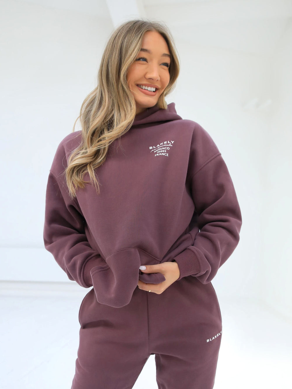 Blakely Monaco Women's Relaxed Hoodie Bordeaux | VGLNFPR-25
