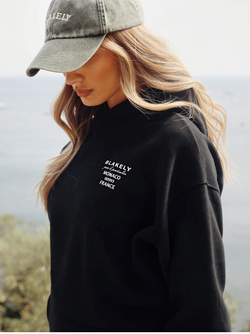Blakely Monaco Women's Relaxed Hoodie Schwarz | TEZHGJV-25