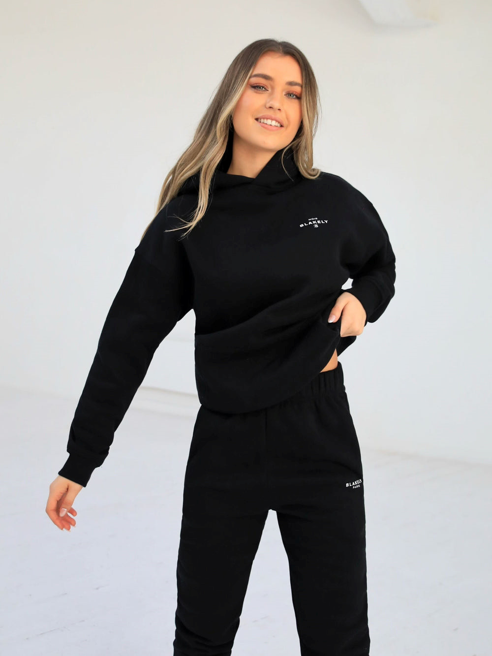 Blakely Noir II Women's Relaxed Hoodie Schwarz | BNGRJQI-06