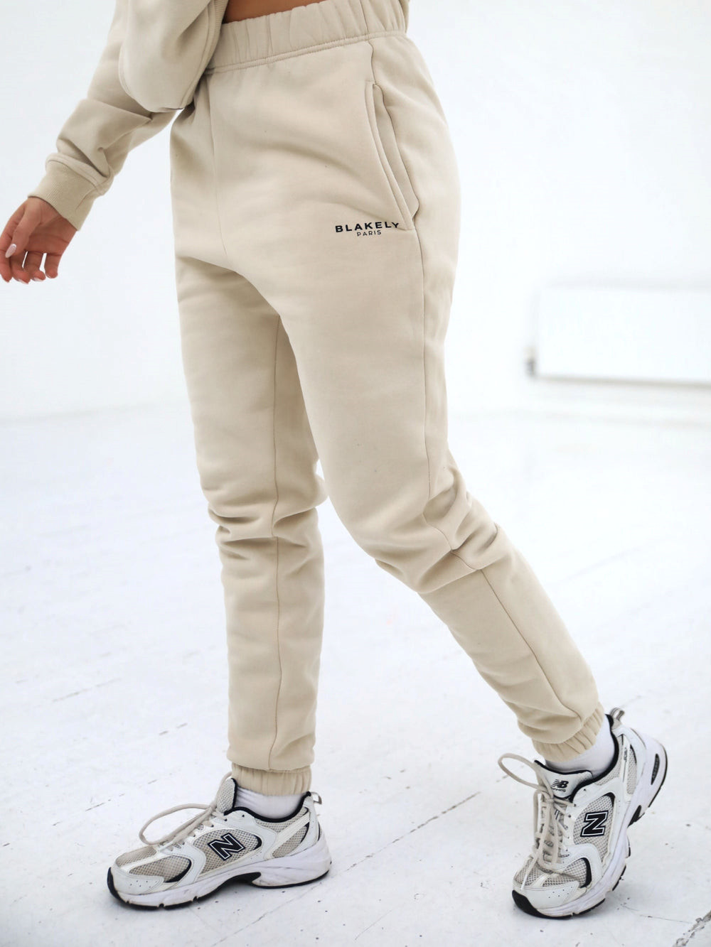 Blakely Noir II Women's Sweatpants Beige | SEGQTIW-03