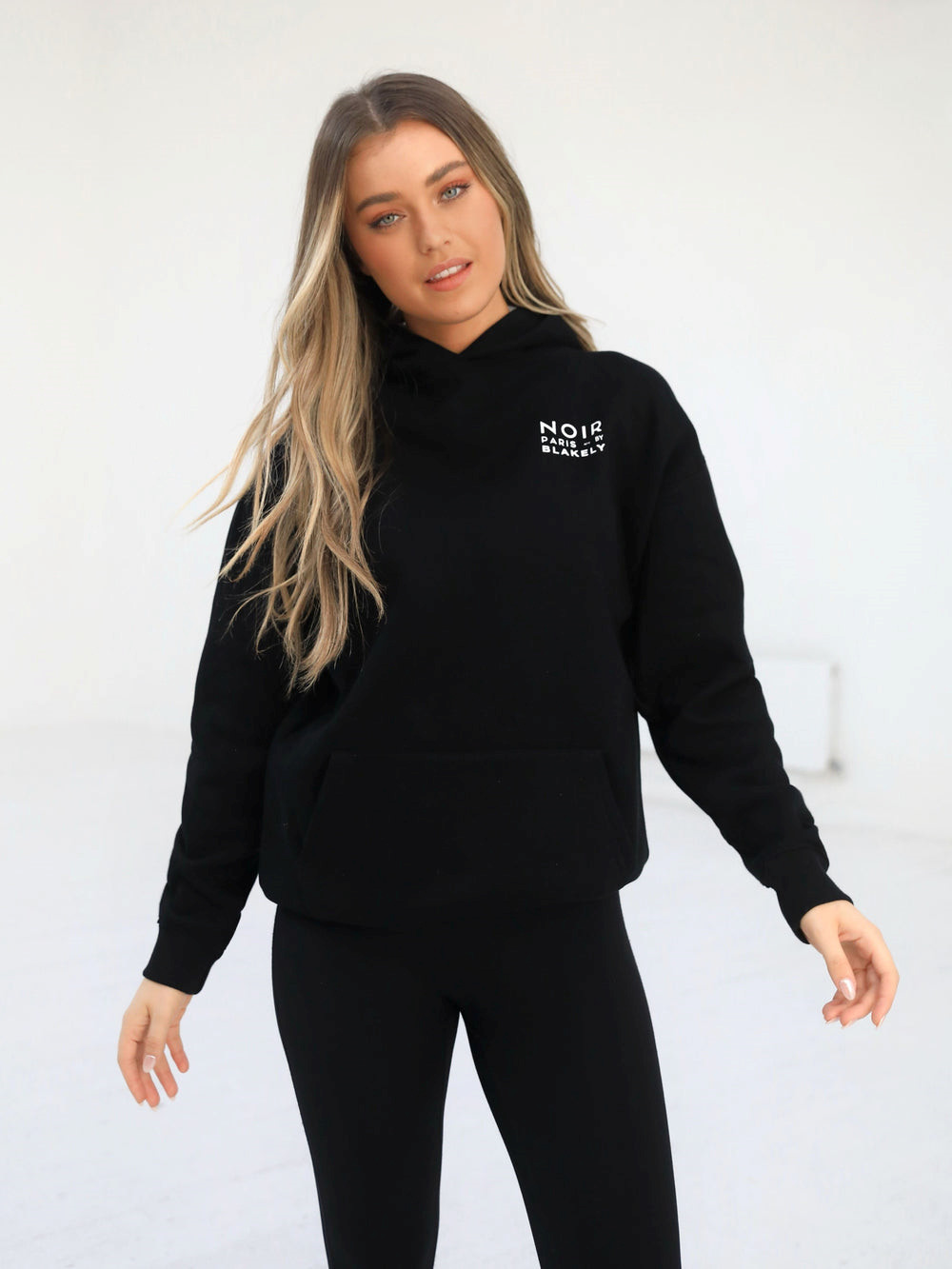 Blakely Noir Women's Relaxed Hoodie Schwarz | MQBIASU-14