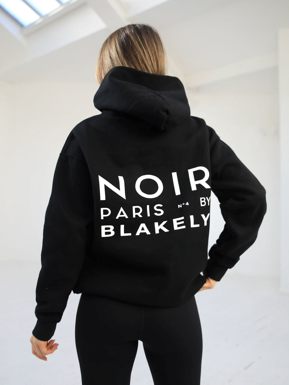 Blakely Noir Women\'s Relaxed Hoodie Schwarz | MQBIASU-14