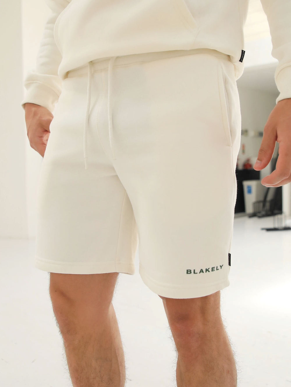 Blakely Riviera Initial Jogger Shorts Ivory | PKSHTRC-30
