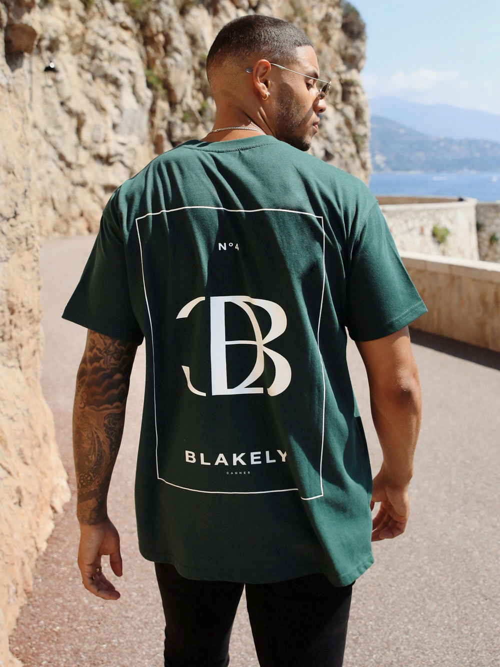 Blakely Riviera Initial Relaxed T-Shirt Dunkelgrün | RXMTHJP-38