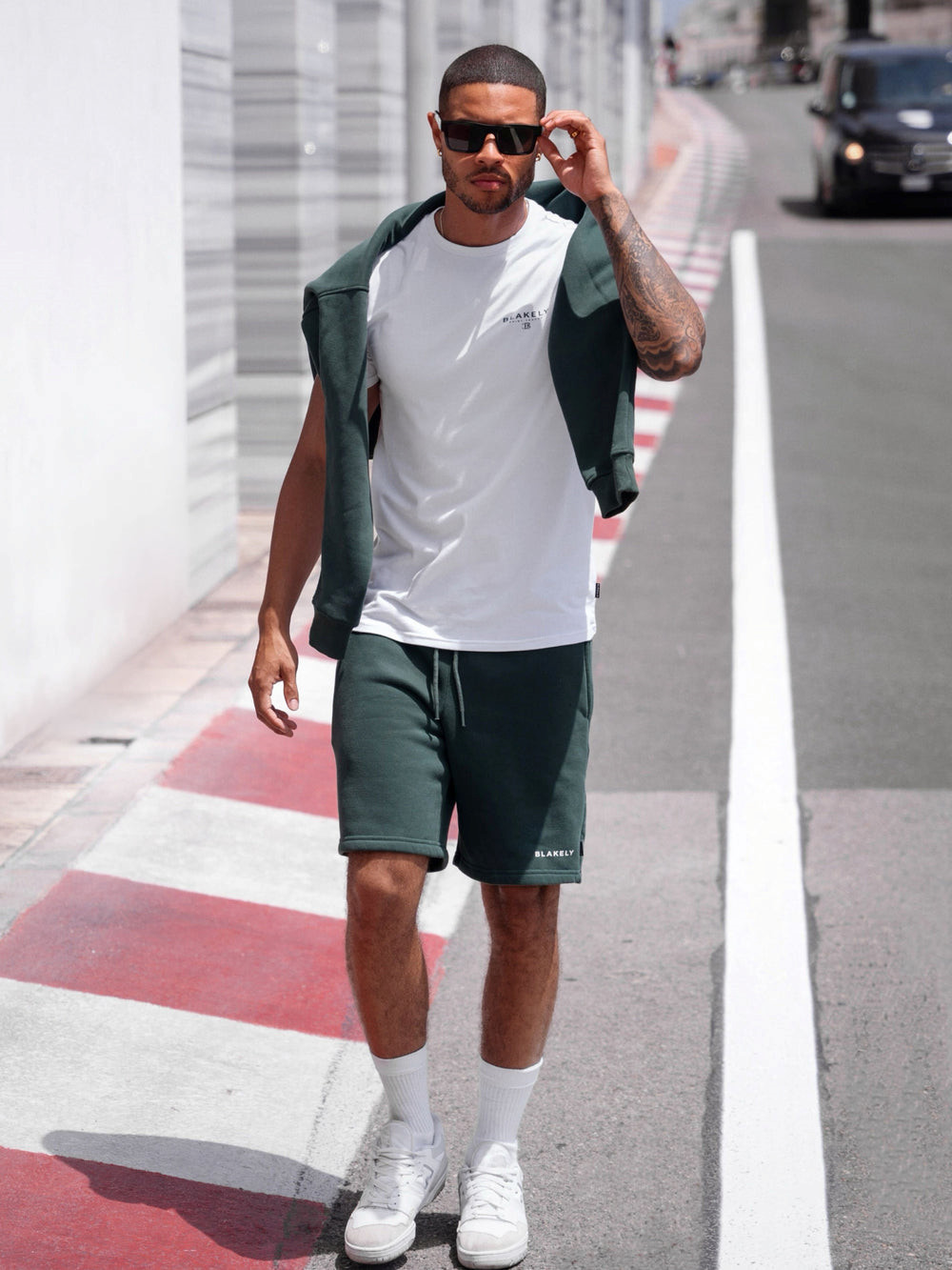 Blakely Riviera Initial T-Shirt Weiß | FJEBULS-09