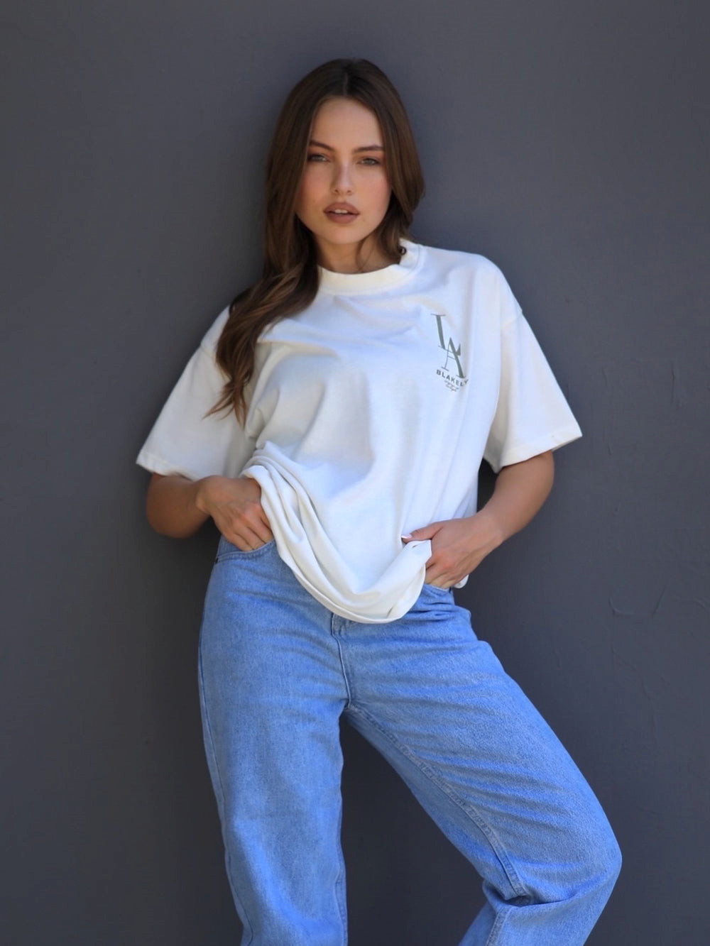 Blakely Studio Relaxed T-Shirt Ivory | PUMJXIS-01