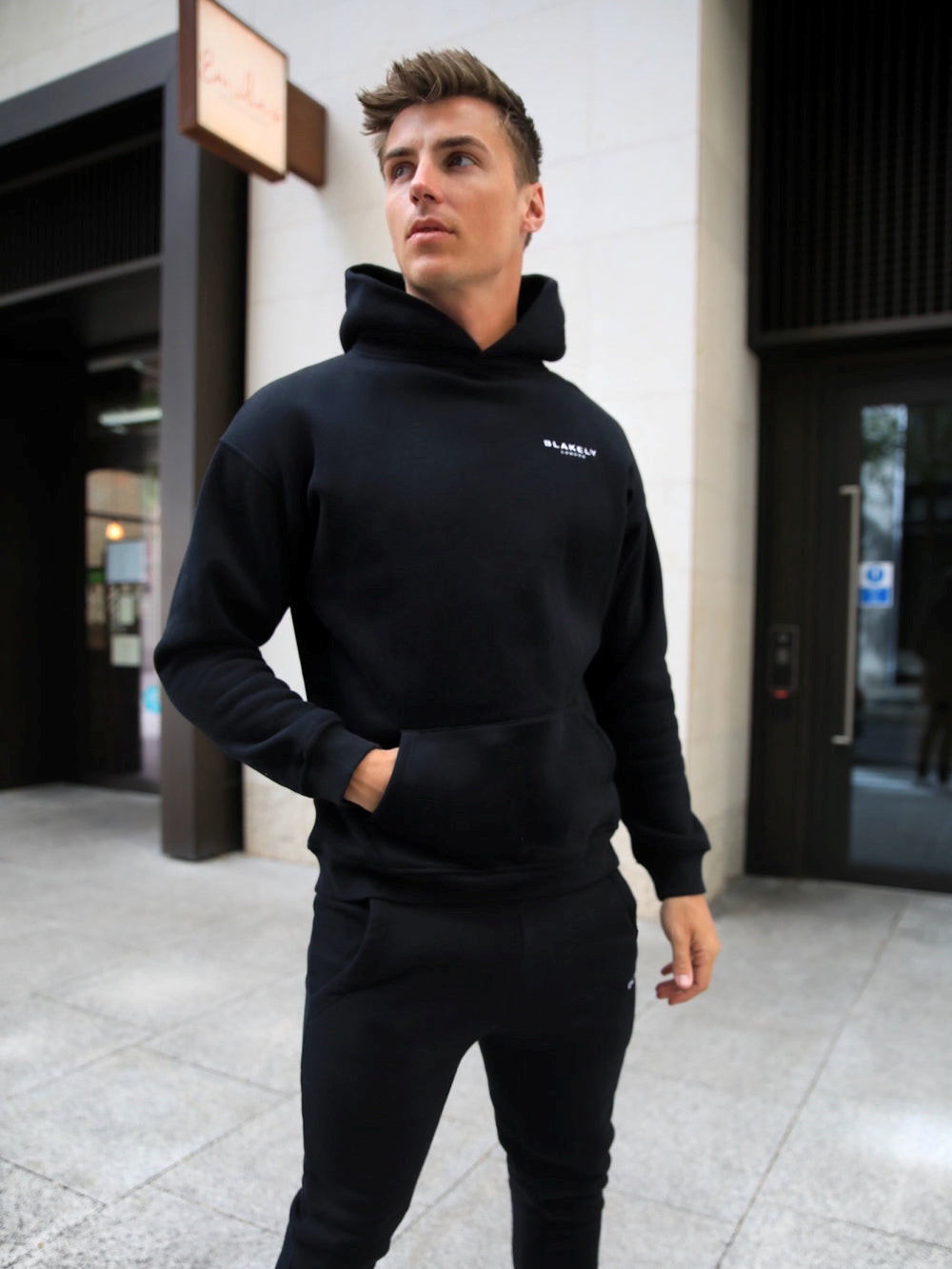 Blakely Universal Relaxed Hoodie Schwarz | UHGFSJY-81