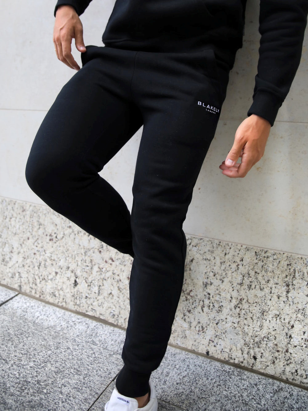 Blakely Universal Sweatpants Schwarz | MQLUIZE-17