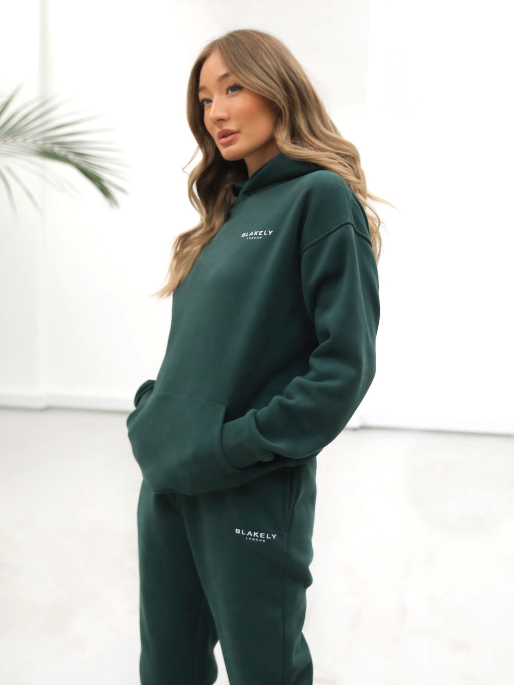 Blakely Universal Women's Relaxed Hoodie Dunkelgrün | WNUIAVY-76