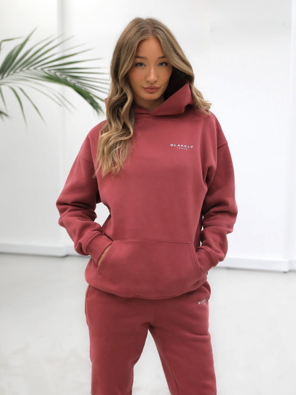 Blakely Universal Women\'s Relaxed Hoodie Tiefes | OHCZLKV-83