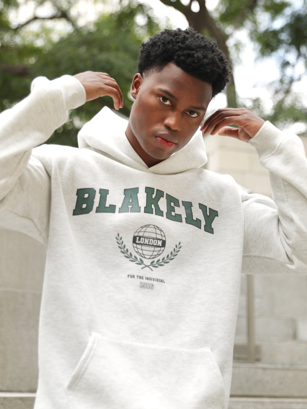 Blakely Varsity Relaxed Hoodie Weiß | BWUDCGL-85