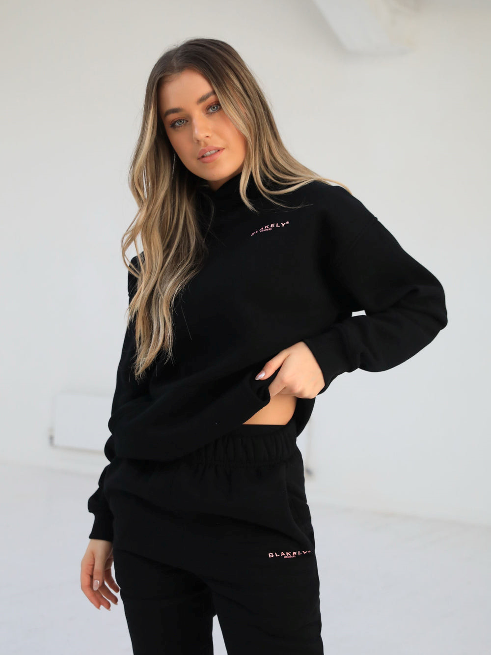 Blakely Women's Members Relaxed Hoodie Schwarz Rosa | WUFIEYZ-57