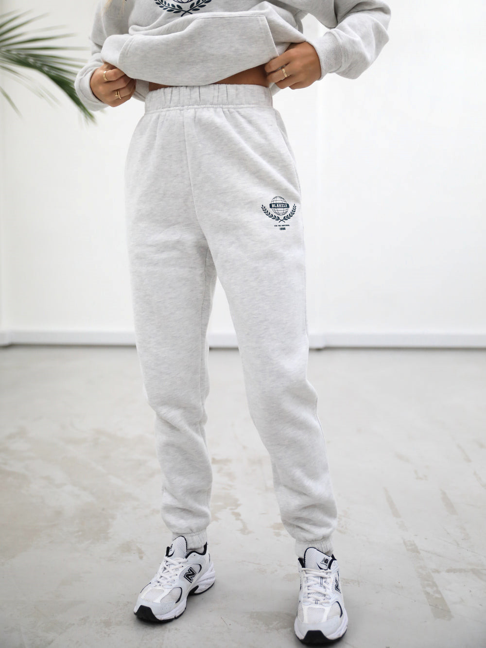 Blakely Women's Varsity Sweatpants Weiß | DFZEWPH-89